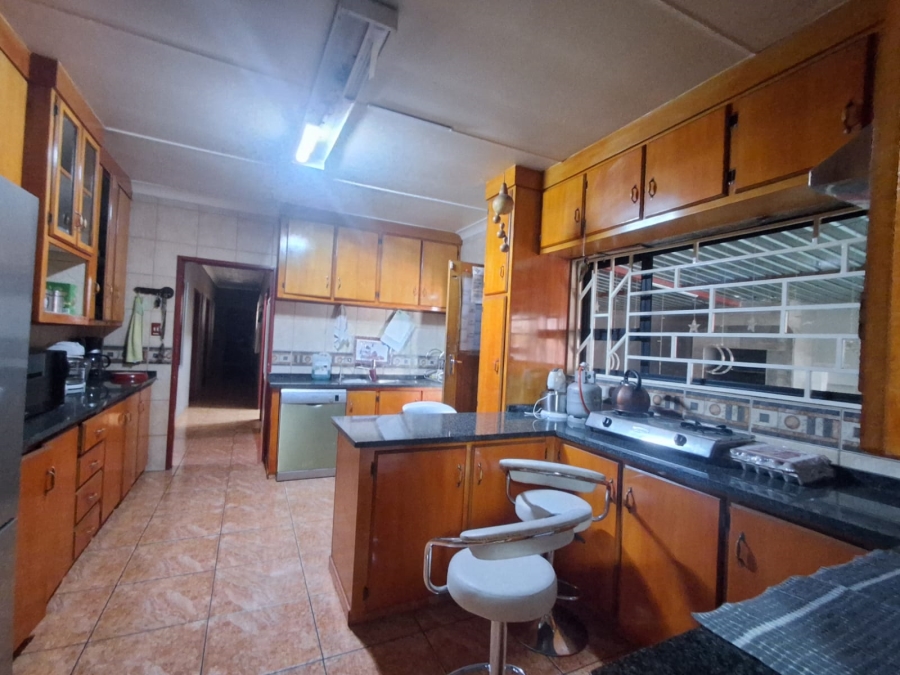 4 Bedroom Property for Sale in Sonland Park Gauteng