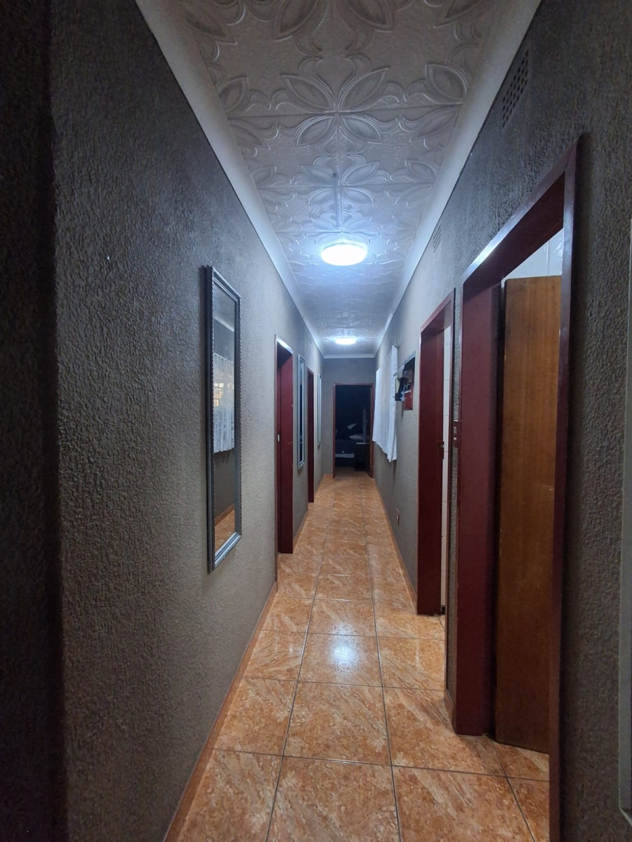 4 Bedroom Property for Sale in Sonland Park Gauteng
