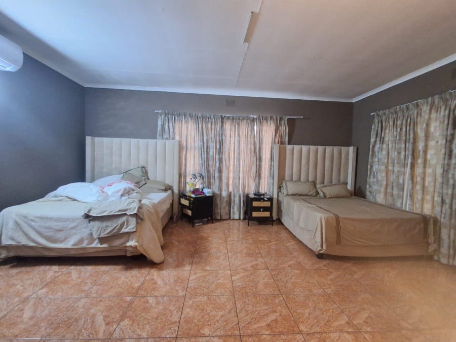 4 Bedroom Property for Sale in Sonland Park Gauteng