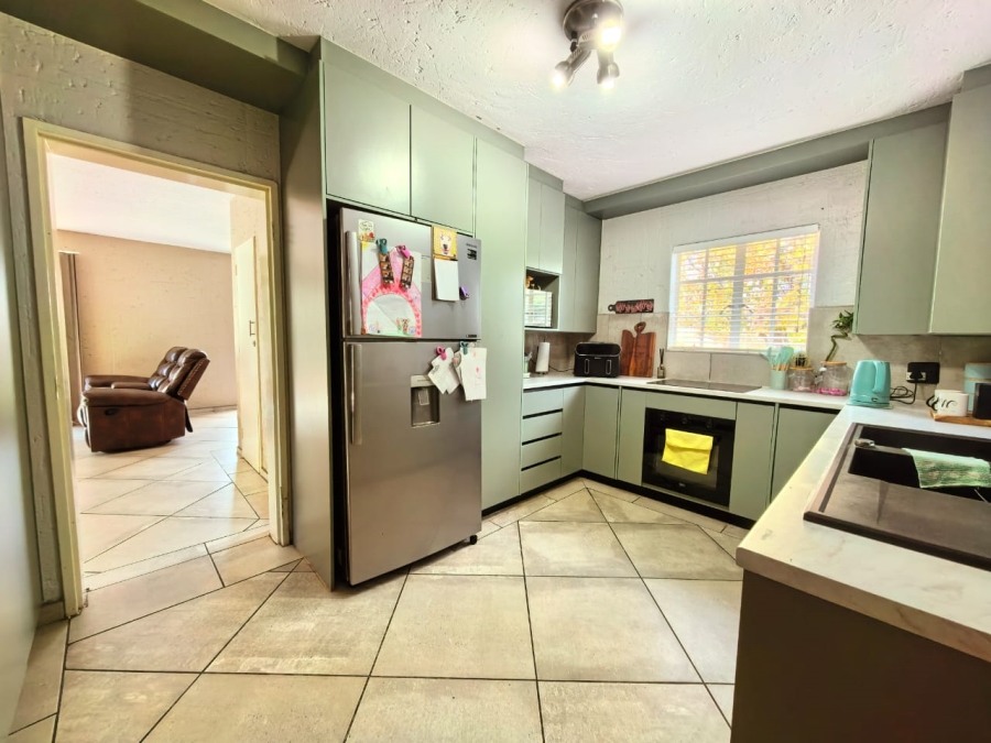 3 Bedroom Property for Sale in Vanderbijlpark SW 5 Gauteng