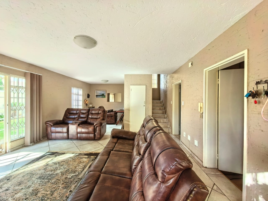 3 Bedroom Property for Sale in Vanderbijlpark SW 5 Gauteng