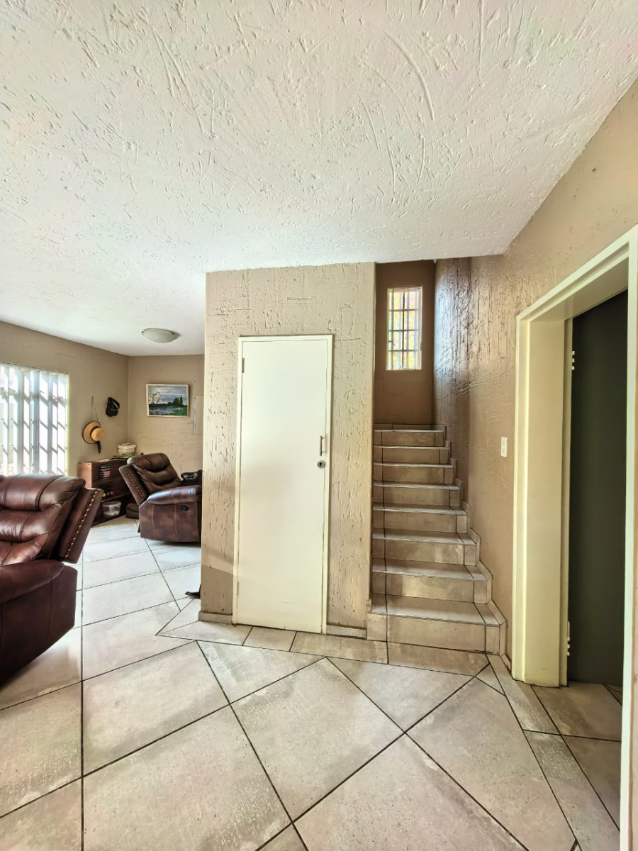 3 Bedroom Property for Sale in Vanderbijlpark SW 5 Gauteng