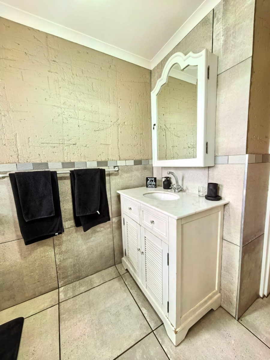 3 Bedroom Property for Sale in Vanderbijlpark SW 5 Gauteng