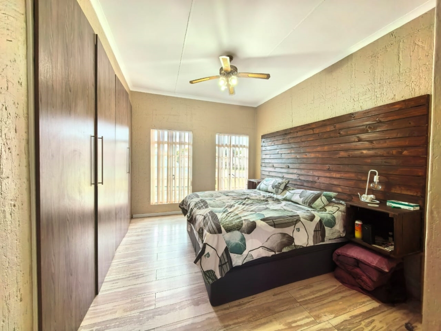 3 Bedroom Property for Sale in Vanderbijlpark SW 5 Gauteng