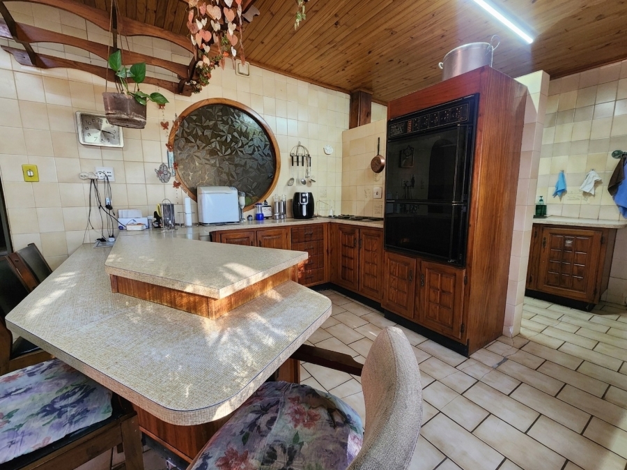4 Bedroom Property for Sale in Theoville Gauteng