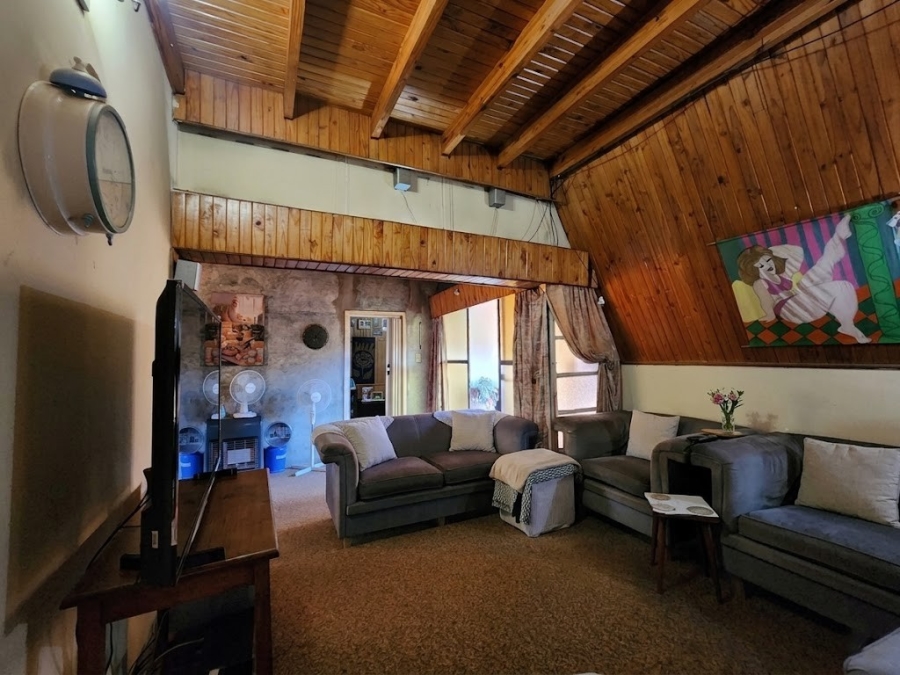 4 Bedroom Property for Sale in Theoville Gauteng