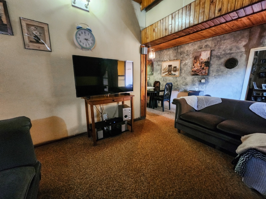 4 Bedroom Property for Sale in Theoville Gauteng