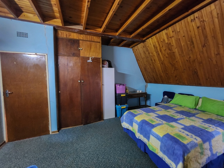 4 Bedroom Property for Sale in Theoville Gauteng