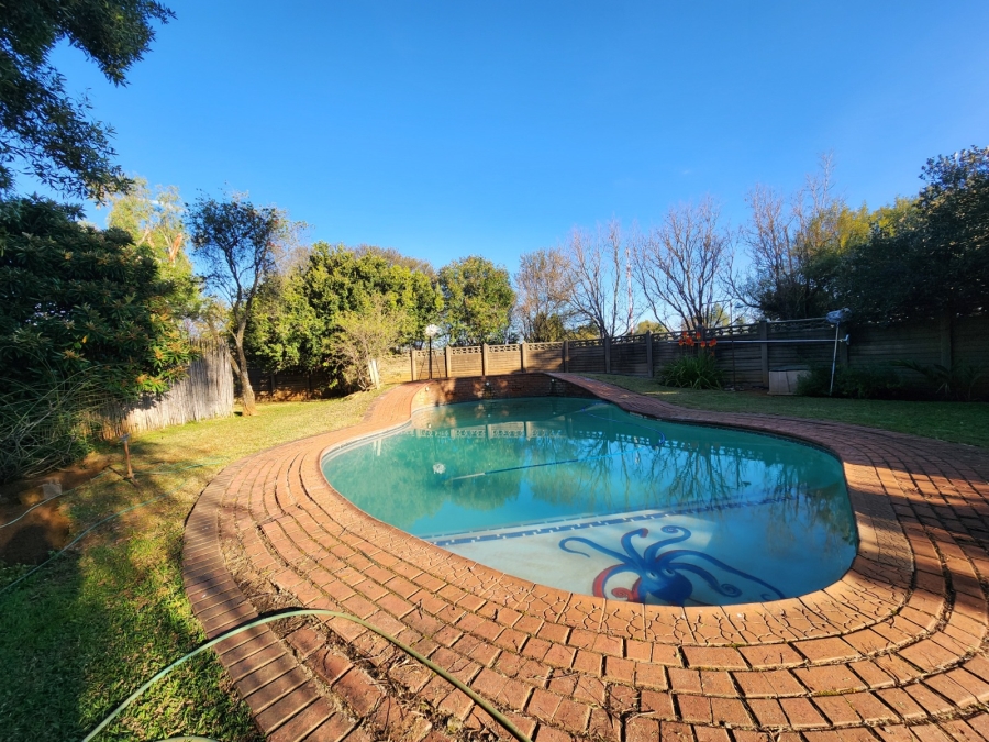 4 Bedroom Property for Sale in Theoville Gauteng