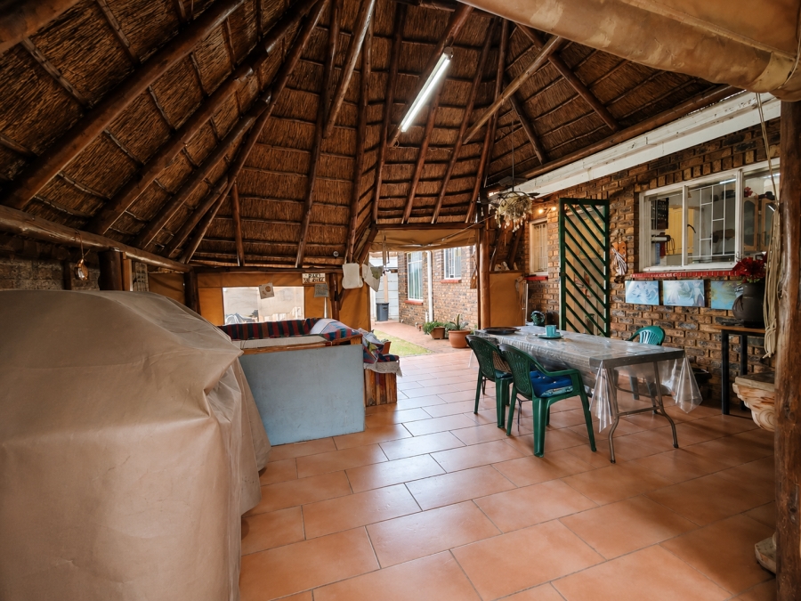 2 Bedroom Property for Sale in Risiville Gauteng
