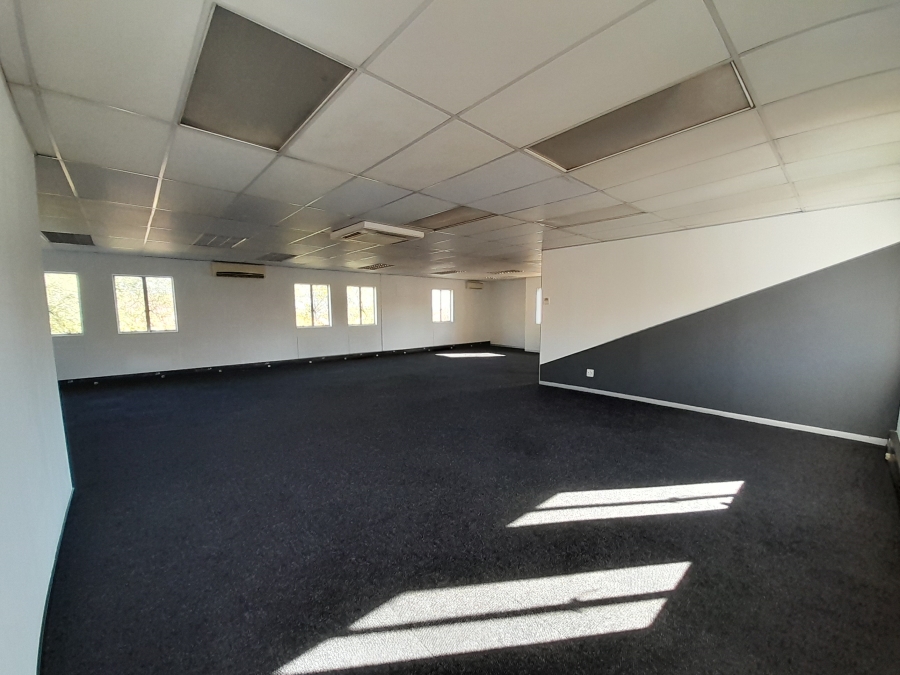 To Let Commercial Property for Rent in Randjespark Gauteng