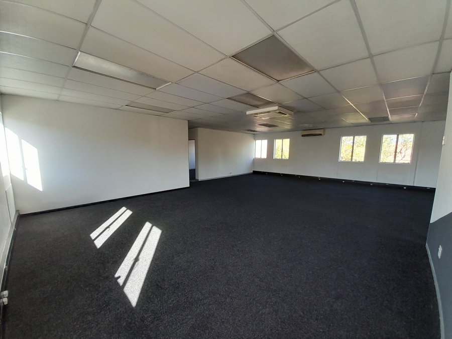 To Let Commercial Property for Rent in Randjespark Gauteng