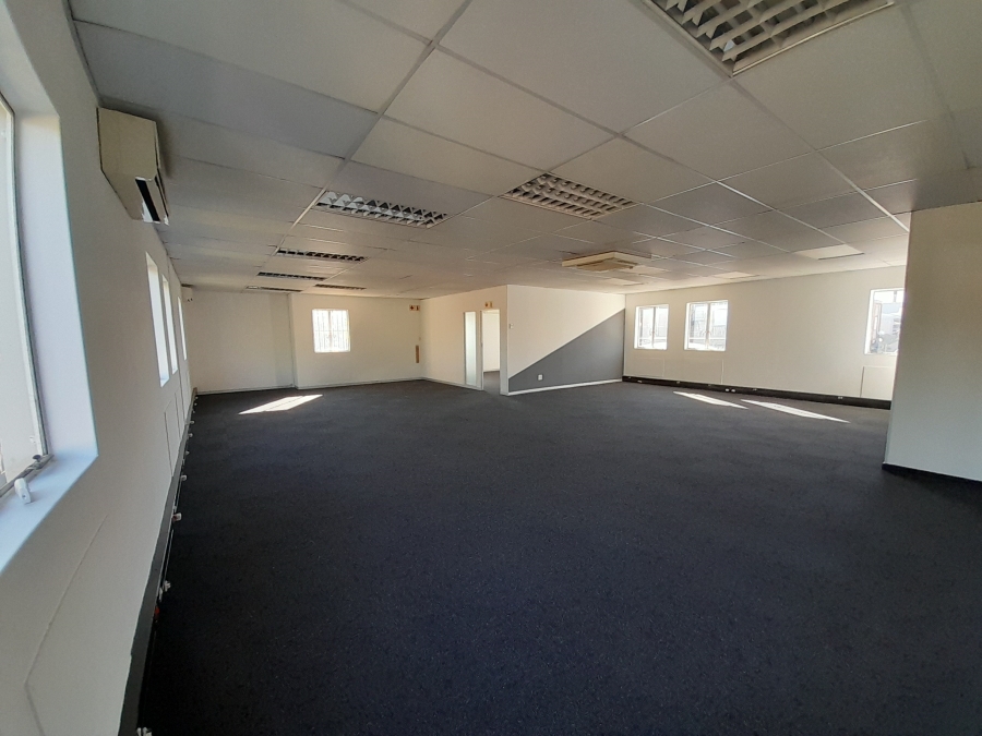 To Let Commercial Property for Rent in Randjespark Gauteng