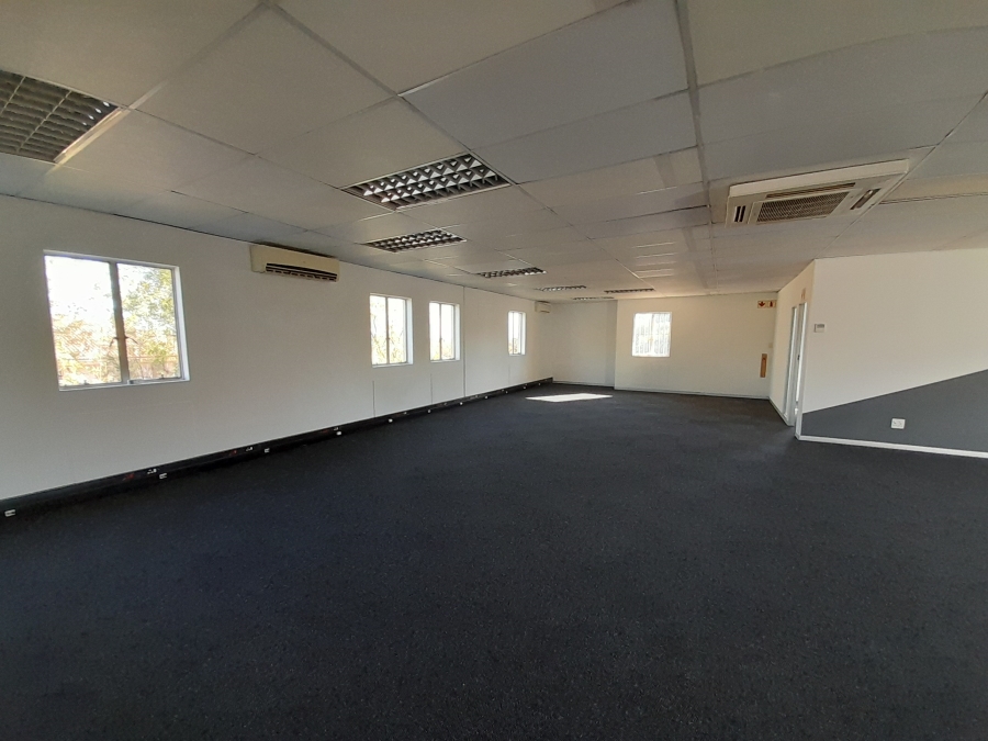 To Let Commercial Property for Rent in Randjespark Gauteng