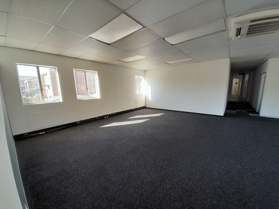 To Let Commercial Property for Rent in Randjespark Gauteng