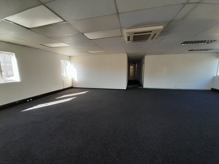 To Let Commercial Property for Rent in Randjespark Gauteng
