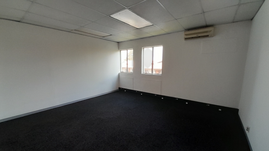 To Let Commercial Property for Rent in Randjespark Gauteng