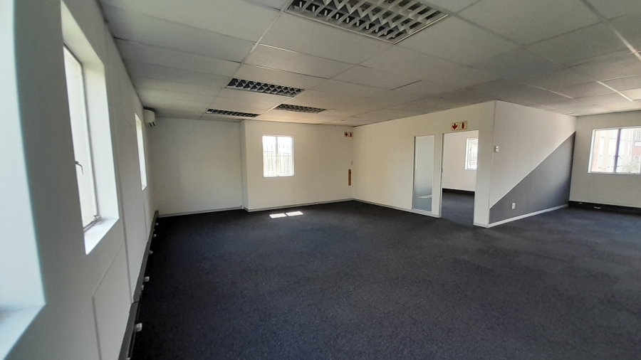 To Let Commercial Property for Rent in Randjespark Gauteng