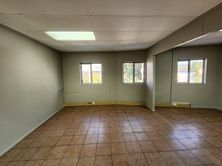 To Let Commercial Property for Rent in Koedoespoort Industrial Gauteng