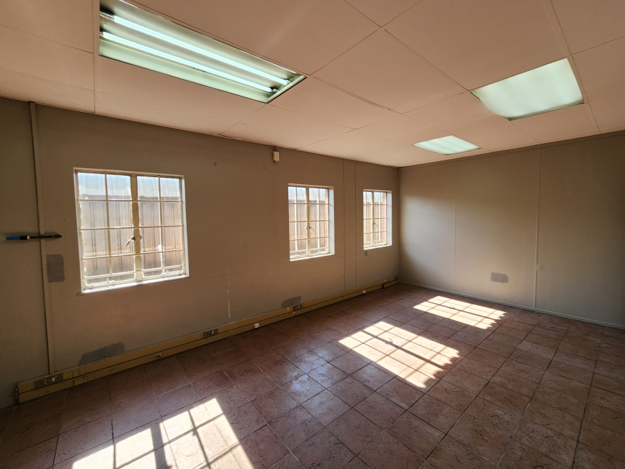 To Let Commercial Property for Rent in Koedoespoort Industrial Gauteng