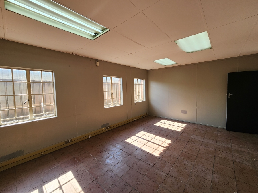To Let Commercial Property for Rent in Koedoespoort Industrial Gauteng