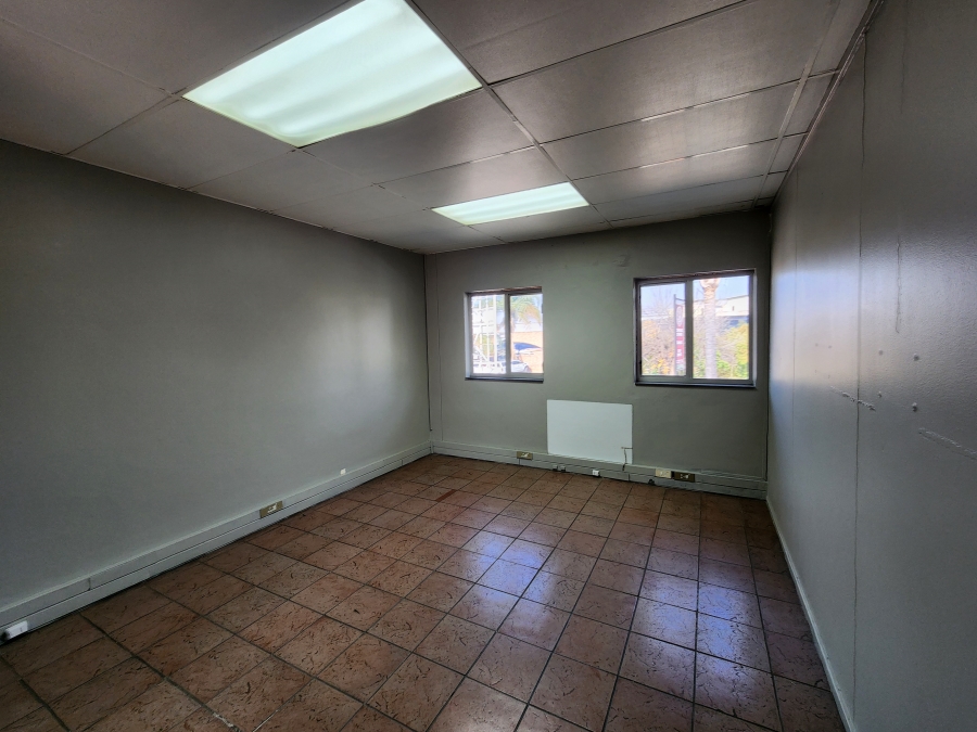 To Let Commercial Property for Rent in Koedoespoort Industrial Gauteng