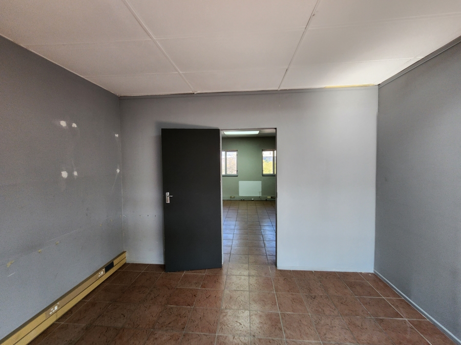 To Let Commercial Property for Rent in Koedoespoort Industrial Gauteng