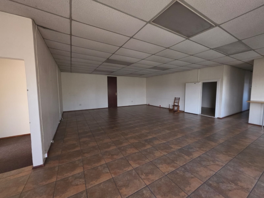 To Let Commercial Property for Rent in Farrar Park Gauteng