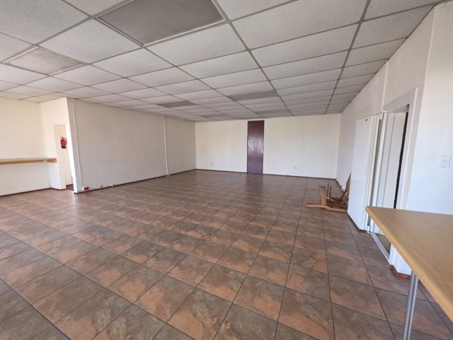 To Let Commercial Property for Rent in Farrar Park Gauteng