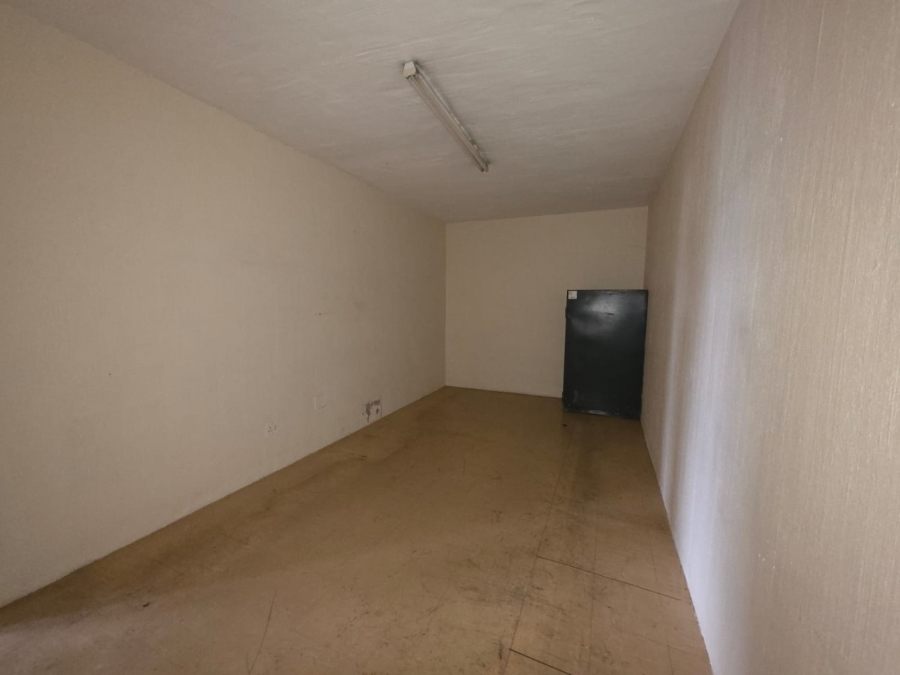To Let Commercial Property for Rent in Farrar Park Gauteng