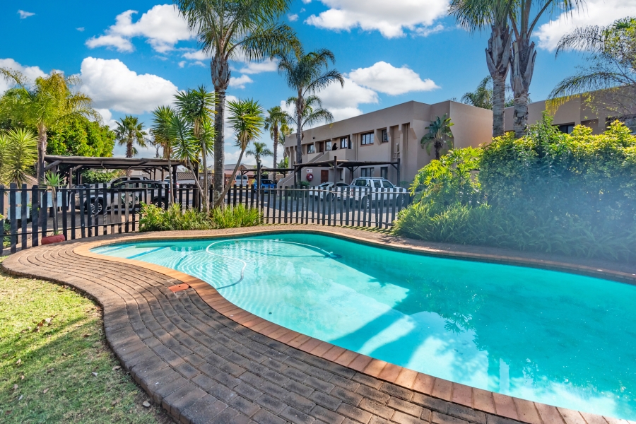 3 Bedroom Property for Sale in Rangeview Gauteng