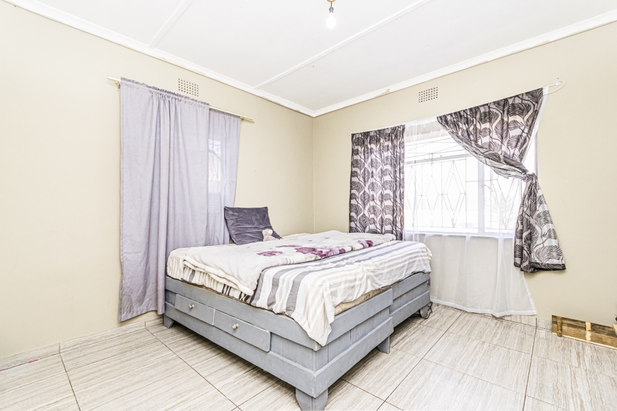 4 Bedroom Property for Sale in Bosmont Gauteng