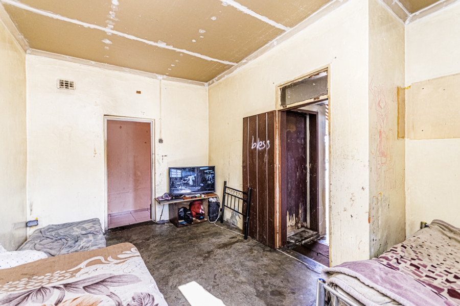 4 Bedroom Property for Sale in Bosmont Gauteng