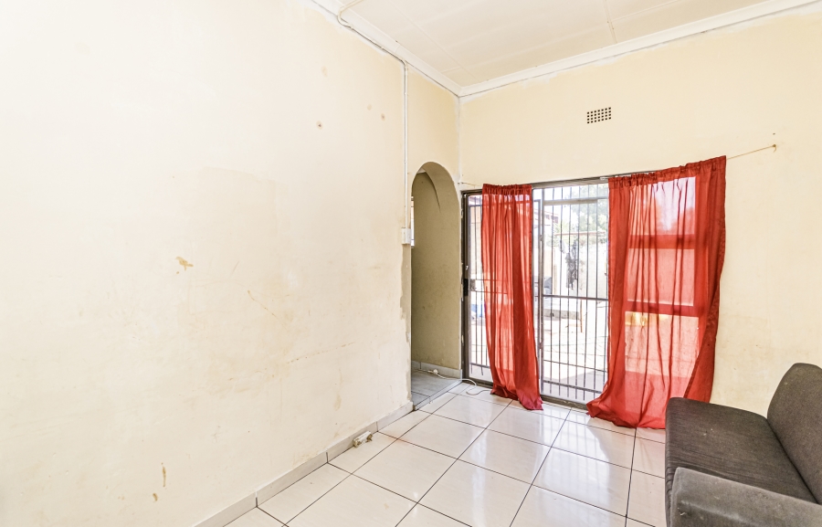 4 Bedroom Property for Sale in Bosmont Gauteng