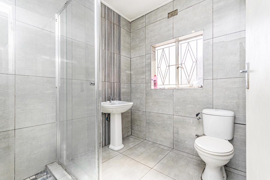 4 Bedroom Property for Sale in Bosmont Gauteng