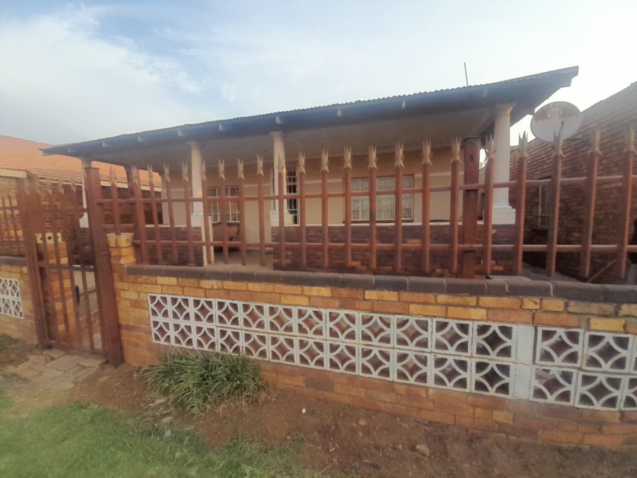 3 Bedroom Property for Sale in Mackenzieville Gauteng