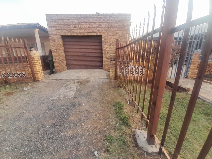 3 Bedroom Property for Sale in Mackenzieville Gauteng