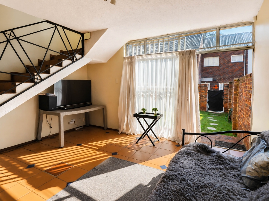1 Bedroom Property for Sale in Pierre Van Ryneveld Gauteng