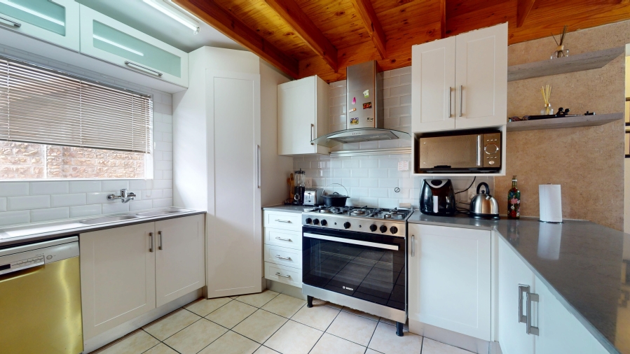 4 Bedroom Property for Sale in Ravenswood Gauteng