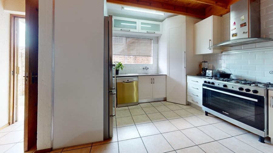 4 Bedroom Property for Sale in Ravenswood Gauteng