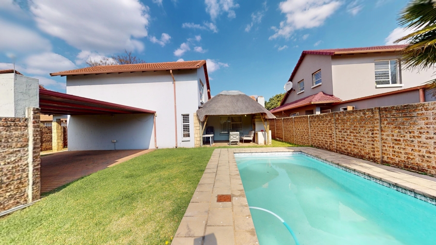 4 Bedroom Property for Sale in Ravenswood Gauteng