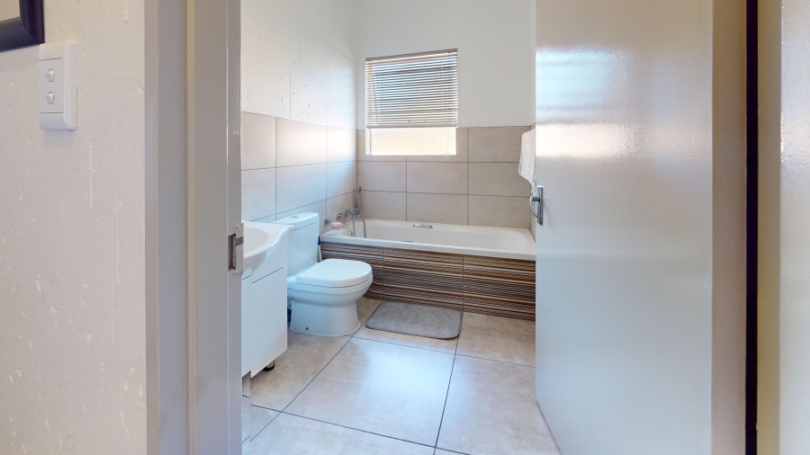 4 Bedroom Property for Sale in Ravenswood Gauteng