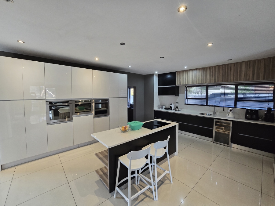To Let 4 Bedroom Property for Rent in Pebble Rock Golf Village Gauteng