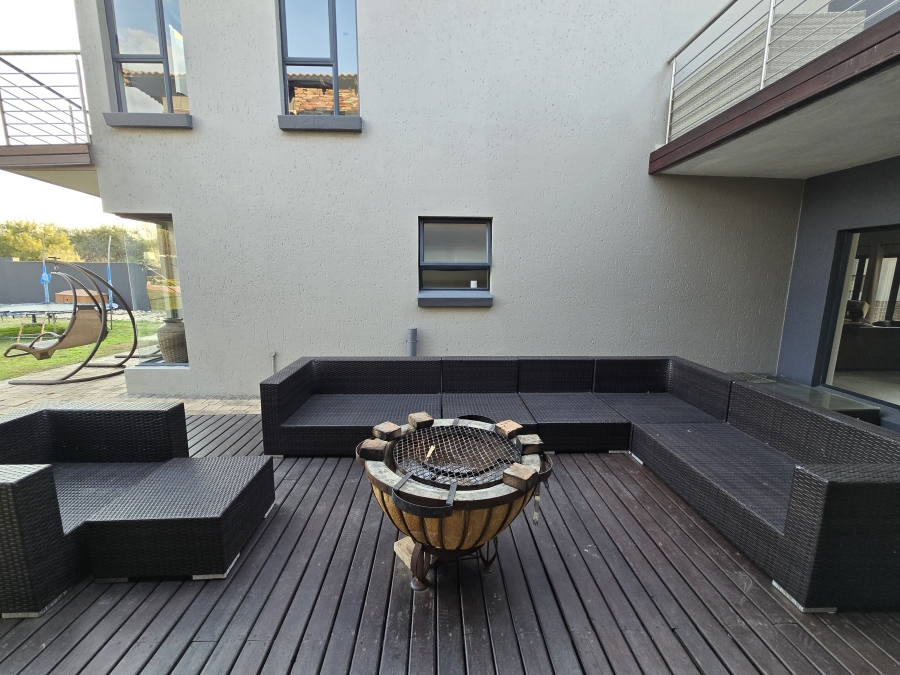 To Let 4 Bedroom Property for Rent in Pebble Rock Golf Village Gauteng