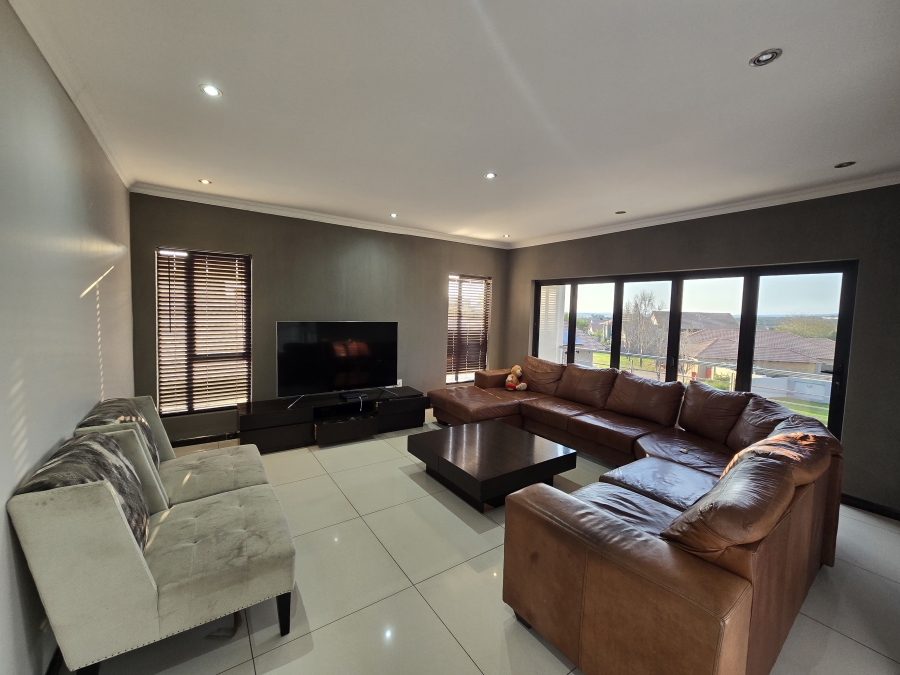 To Let 4 Bedroom Property for Rent in Pebble Rock Golf Village Gauteng