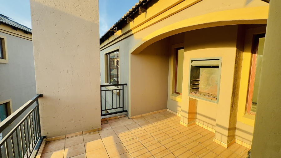 3 Bedroom Property for Sale in Helderwyk Gauteng