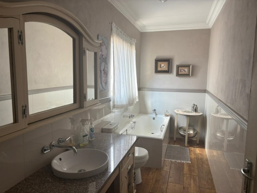 4 Bedroom Property for Sale in Kibler Park Gauteng