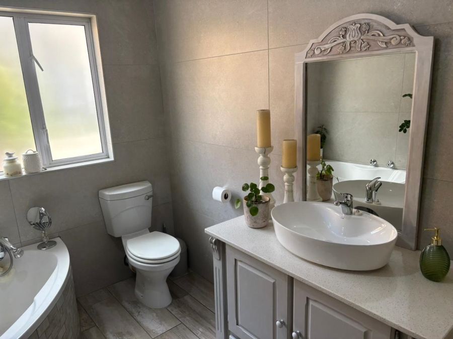 4 Bedroom Property for Sale in Kibler Park Gauteng