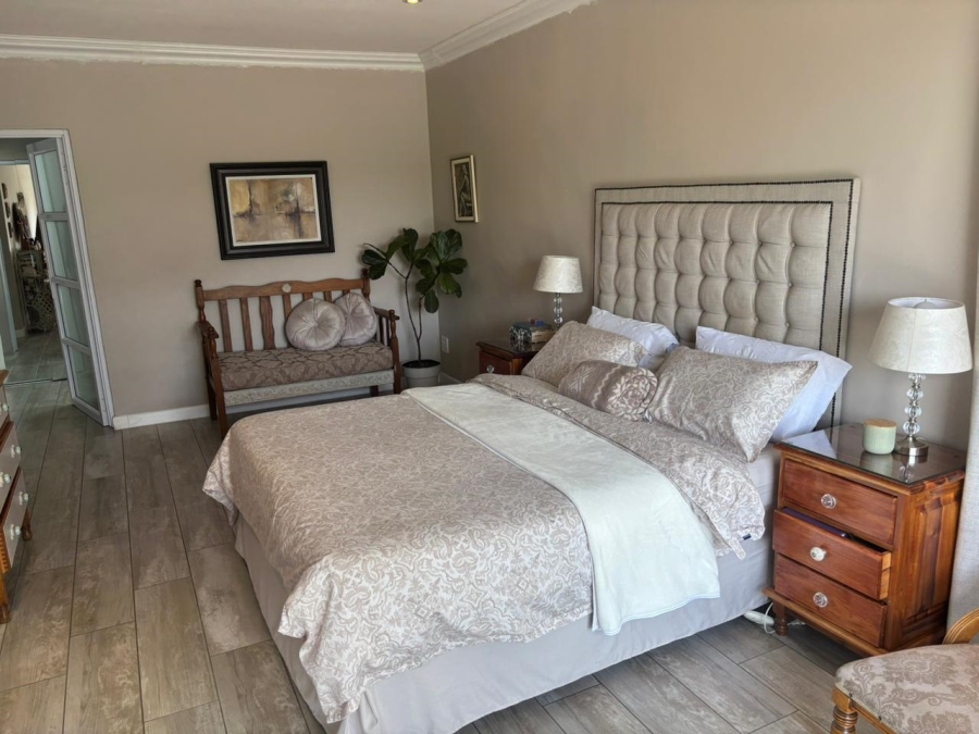 4 Bedroom Property for Sale in Kibler Park Gauteng