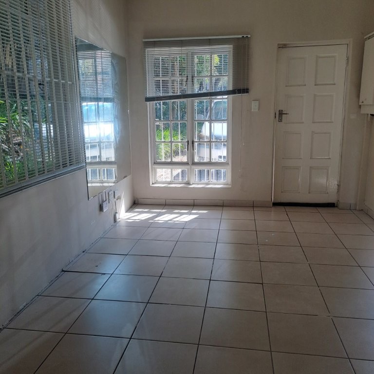 To Let 1 Bedroom Property for Rent in Highlands North Gauteng